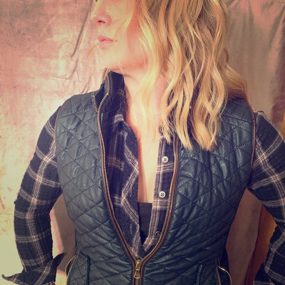 Fate Vegan Moro Vest (s) - Picture 1 of 4